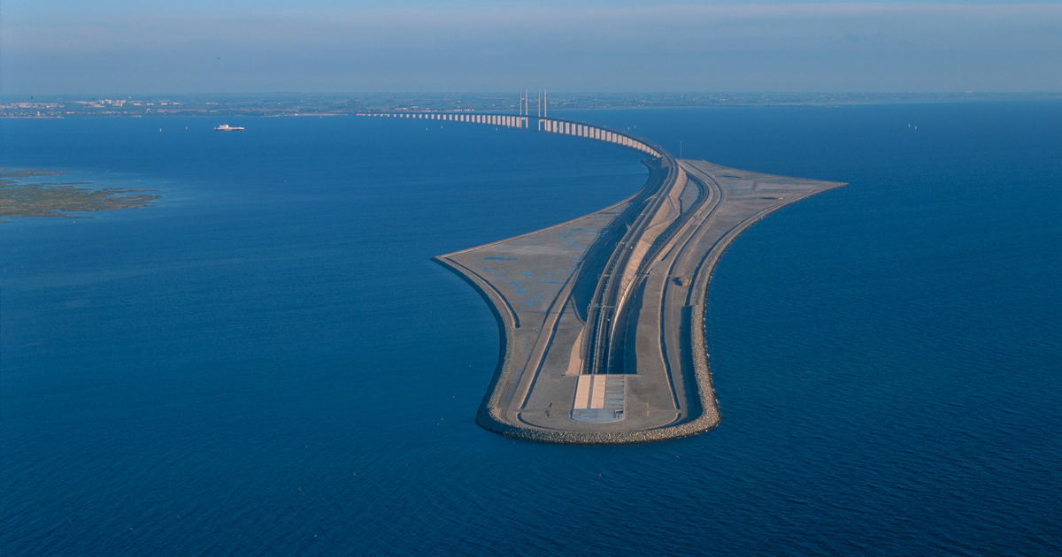 tunnel-bridge-oresund-link-artificial-island-sweden-denmark-fb