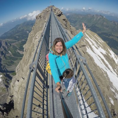 Imatge del pont penjant del Glacier 3000 als Alps de Suïssa