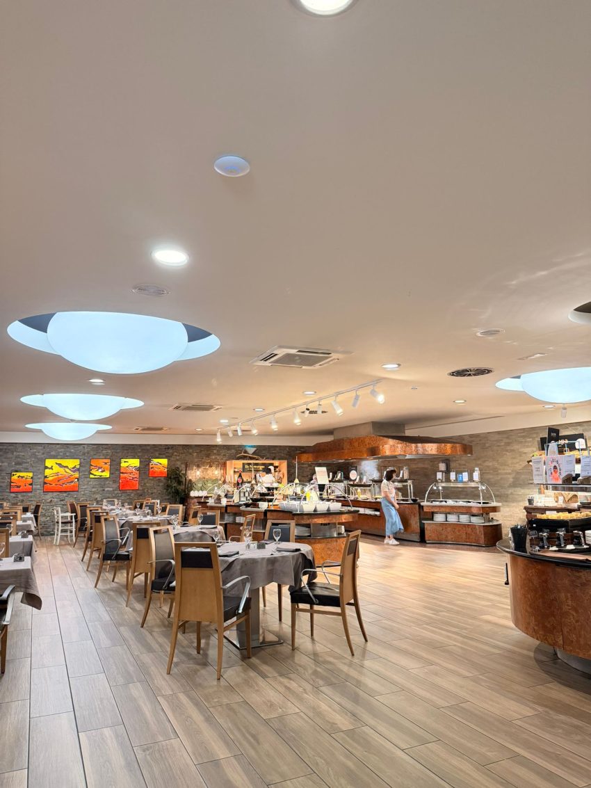 bufet novotel andorra