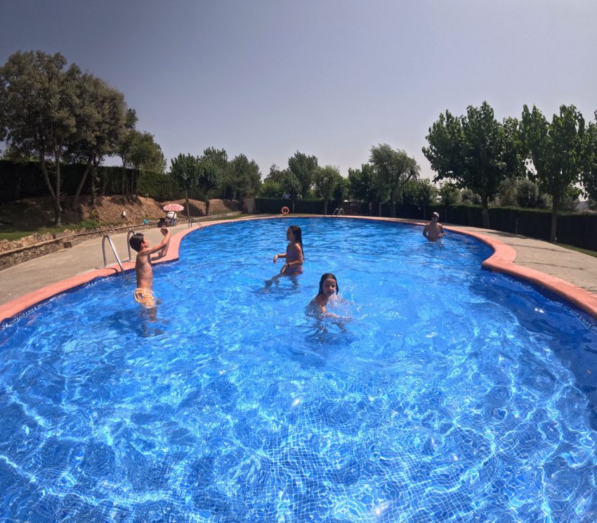 piscina glamping solsones