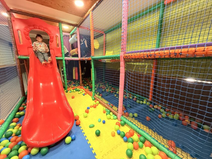 camping vall de camrpodon jocs indoor