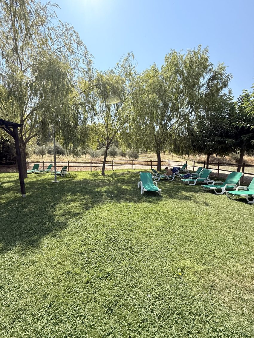 vilar rural arnes piscina gespa
