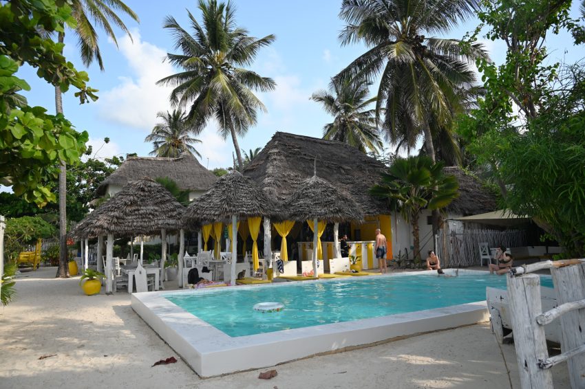 zanzibar hotel piscina