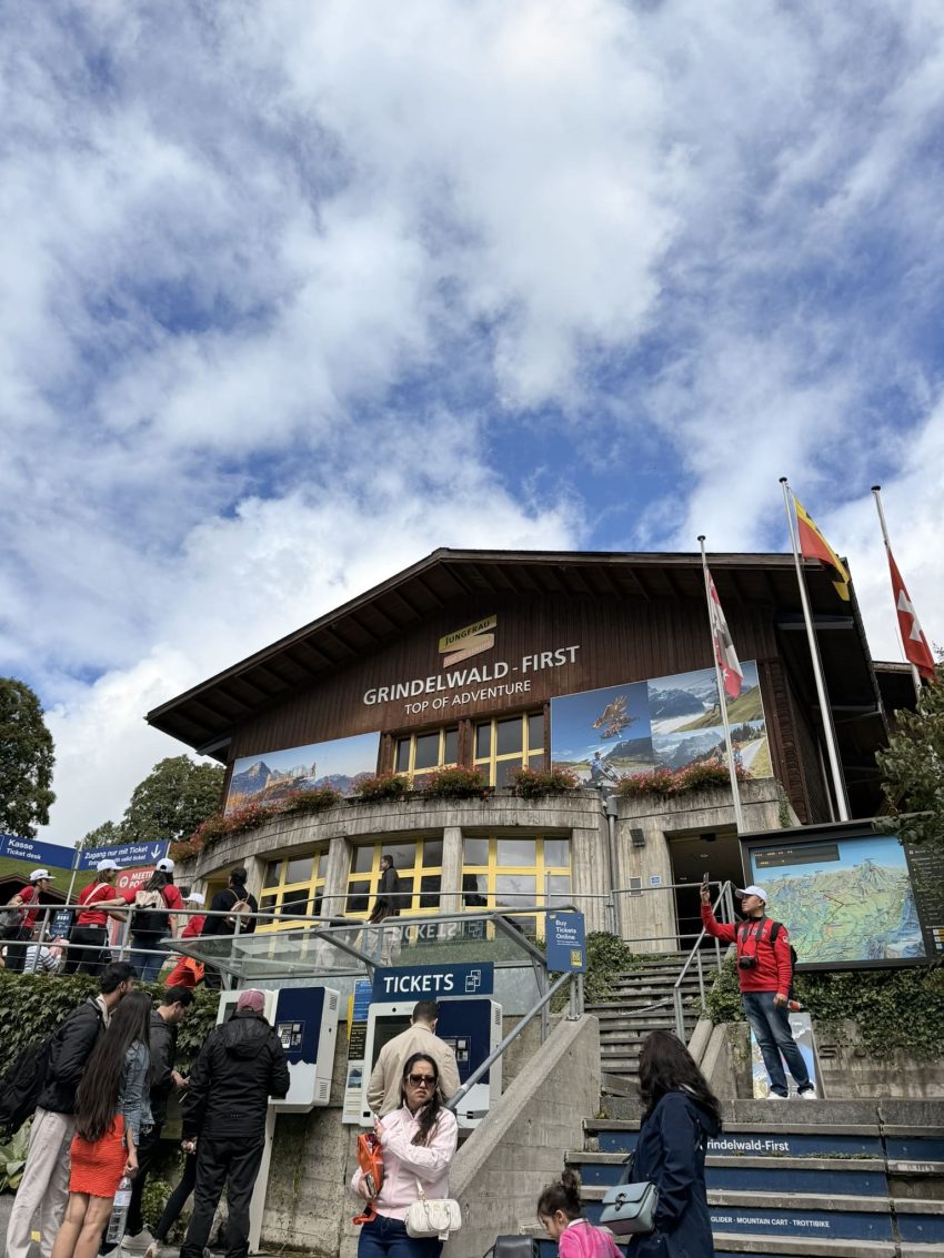 grindelwald first telecabona