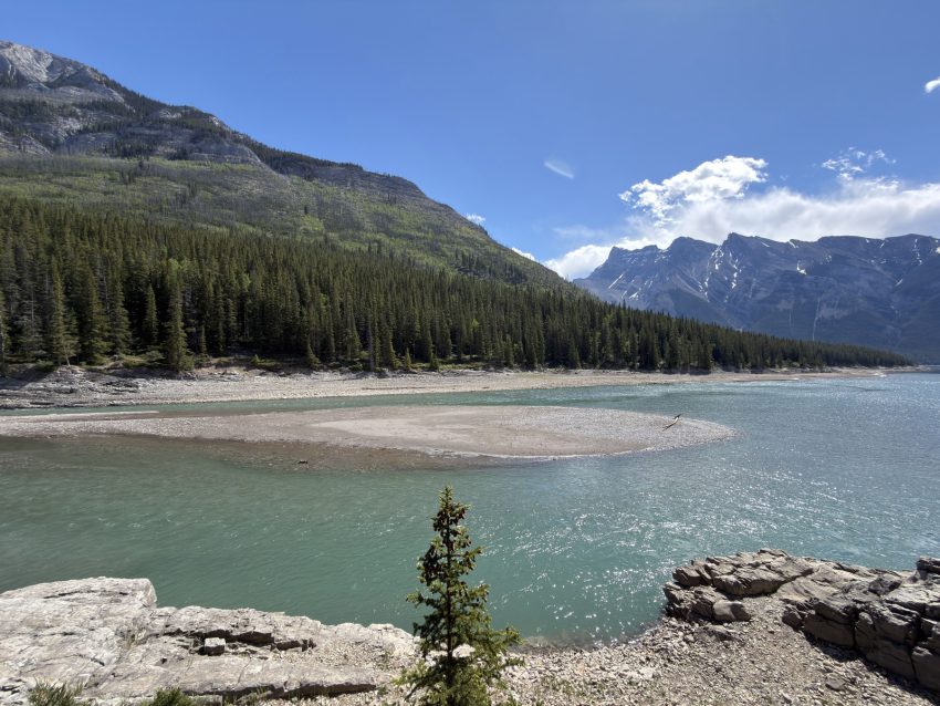 lake minnewanka sasasa
