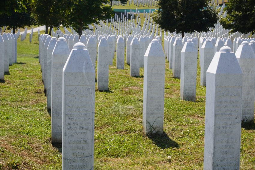 srebrenica cementiri