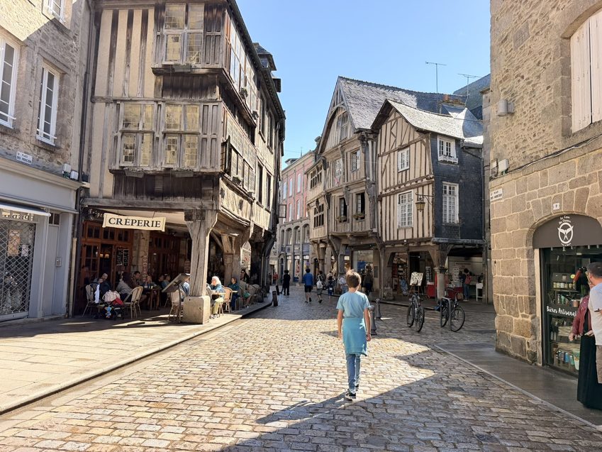dinan