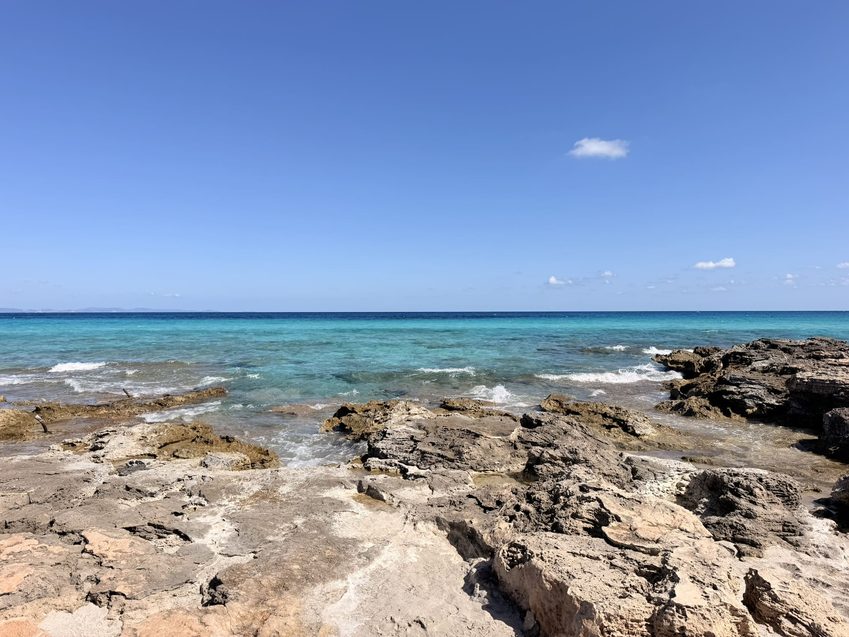 es calo de sant agusti formentera