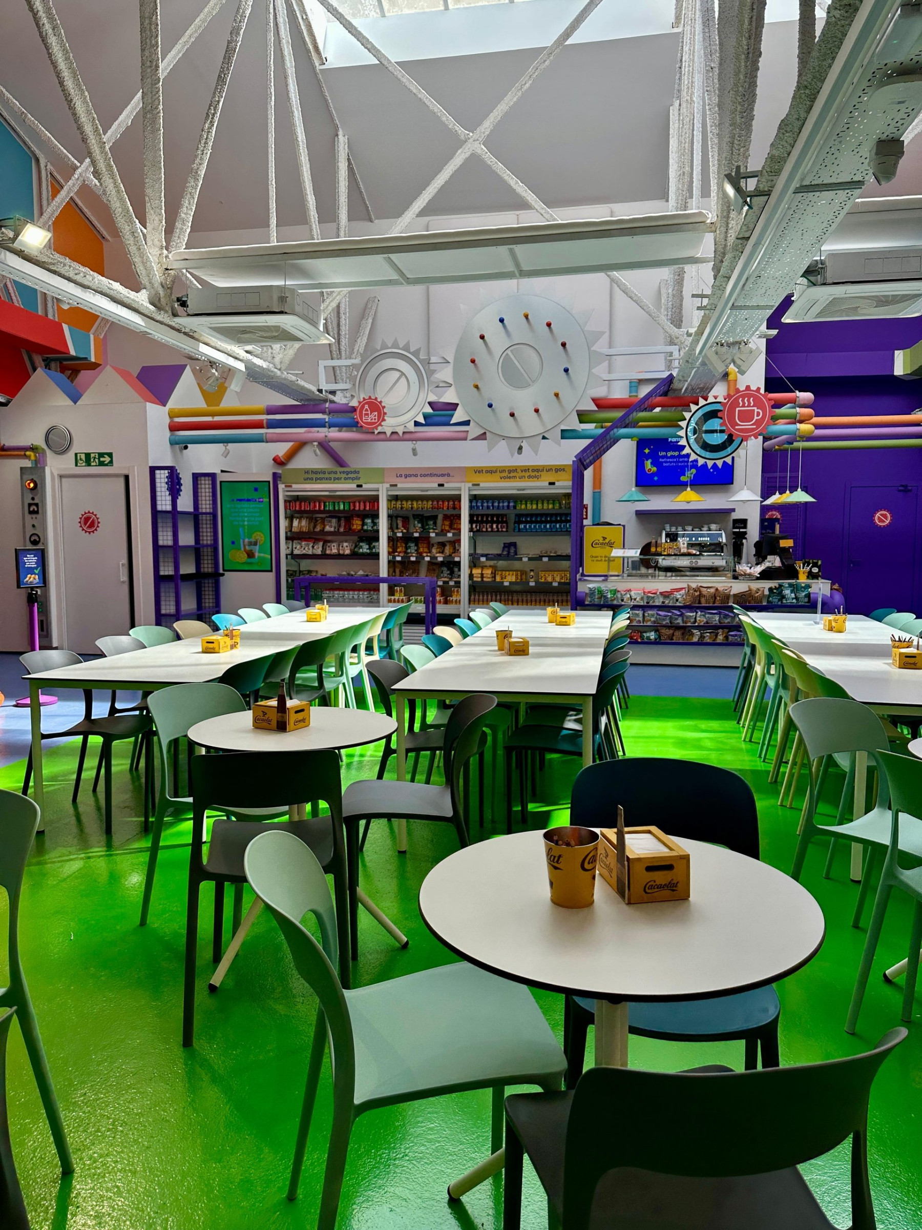 fantastix cafeteria